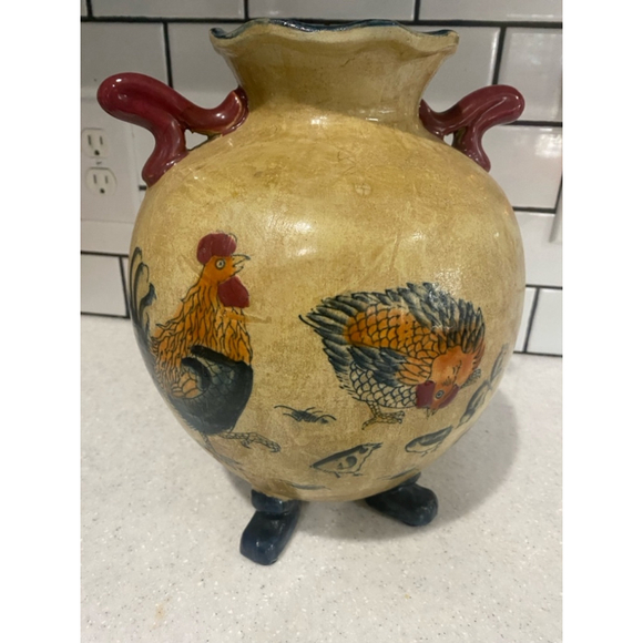 Rooster Pottery - Picture 1 of 7